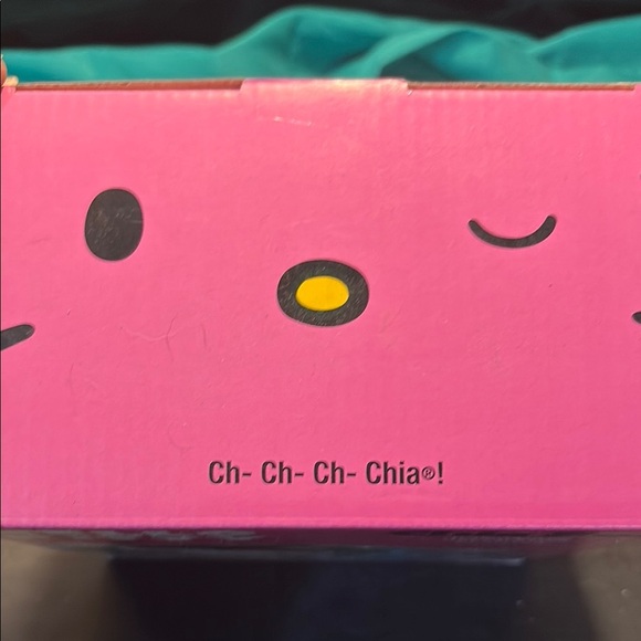 Hello Kitty Handmade Decorative Planter - White and Red - Picture 4 of 4